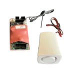 Image d'un kit anti fraude pour RM5 ou monnayeur, une alarme blanche et un cable qui relie une carte pcb permetant de détecter les ondes