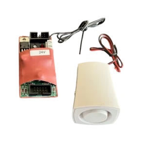 Image d'un kit anti fraude pour RM5 ou monnayeur, une alarme blanche et un cable qui relie une carte pcb permetant de détecter les ondes